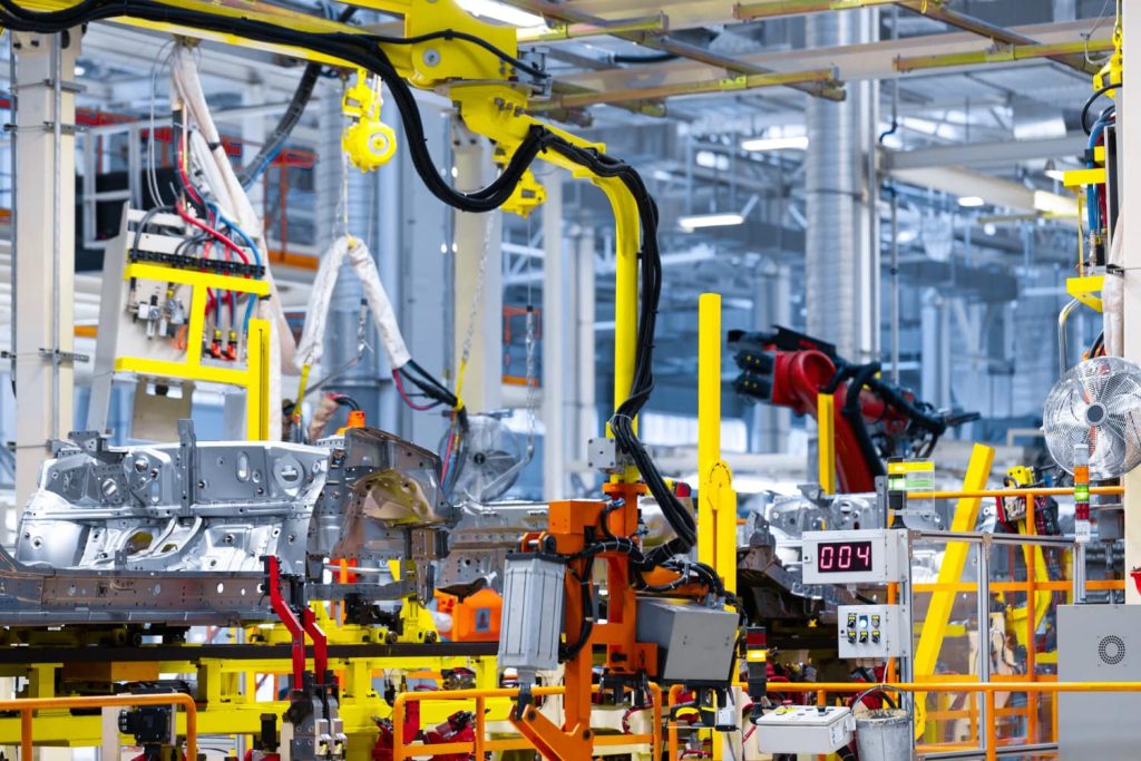 how industrial robots can help reduce labor cost